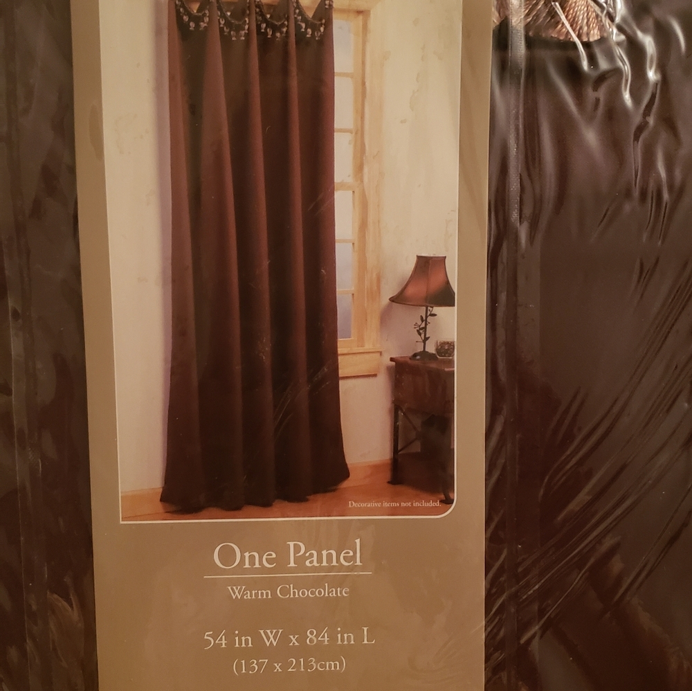 Curtains - Picture 3 of 5